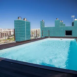 tarece-4th-with-pool.hotelaalgarve.com/
